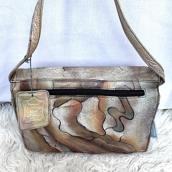 Unique Genuine Leather Bag - Picture 3 of 5